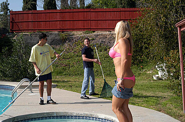 Vicky Vette and Scott Nails and Sergio in MILF Vicky Vette fucking in the outdoors with her big tits episode