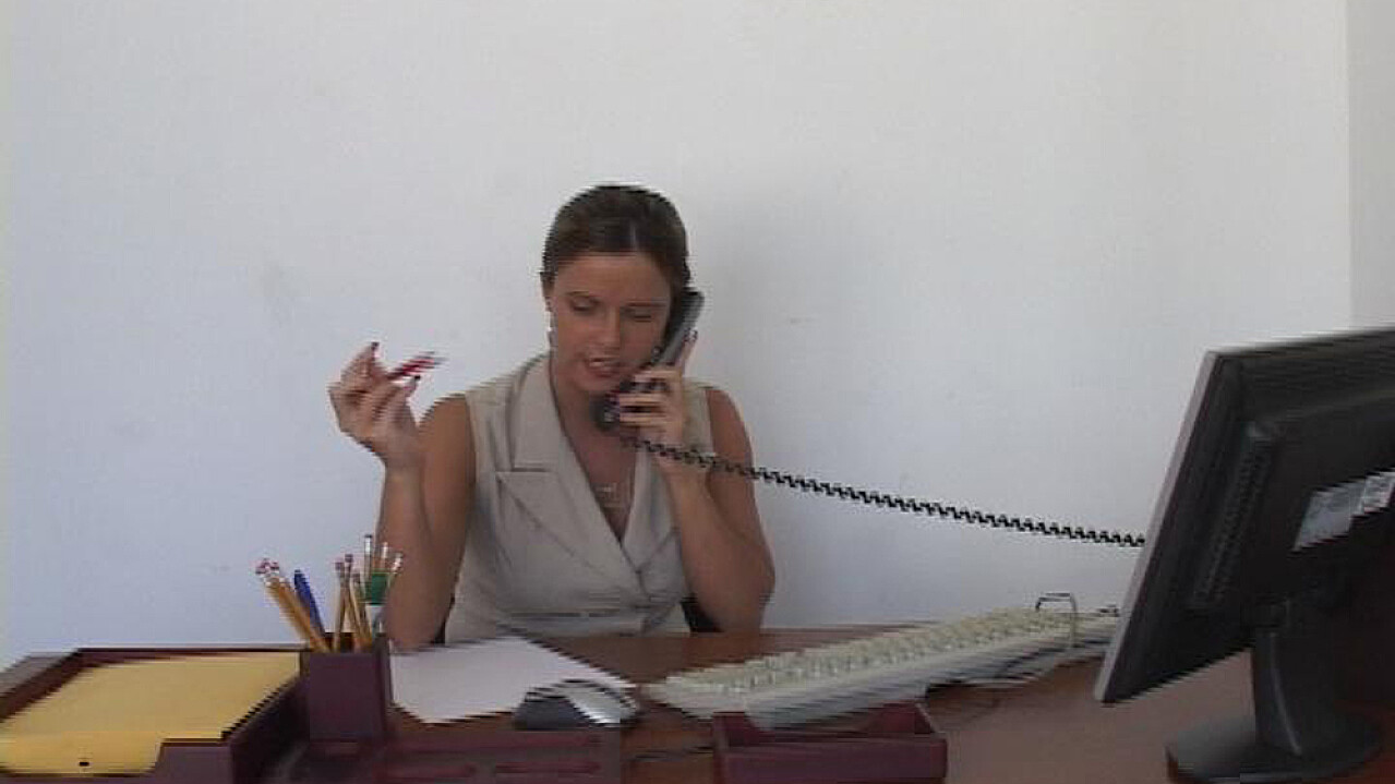 Daisy Duxe Fucking in the Desk with Her Big Ass